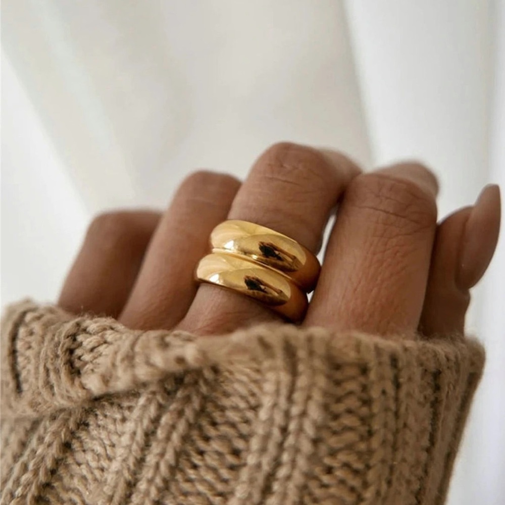 BNWT Birdie Stack Ring - Gold Size 6
